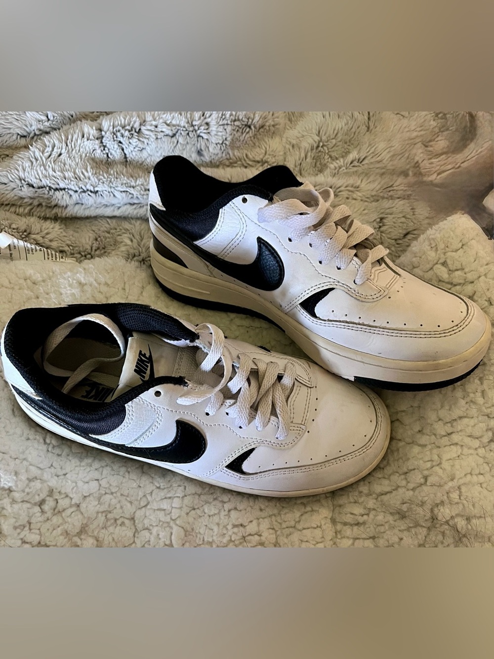 Nike Women's Gamma Force Shoes White w/ Black Court Dunks Sz 6.5 EUC